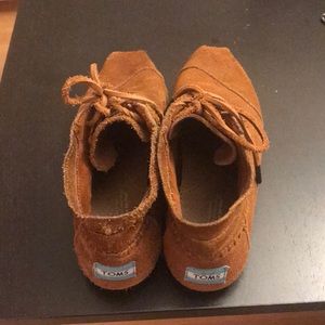 Cute Toms booties!